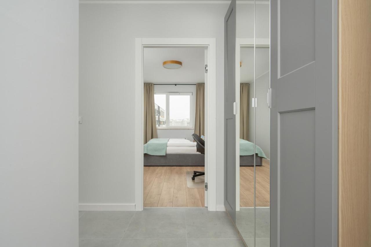 Апартаменти Pleasant Decor, Balcony & Parking Wroclaw By Renters *